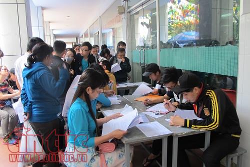 Bỏ hộ khẩu trong tuyển dụng để 'cởi trói' bài toán nhân lực ảnh 1